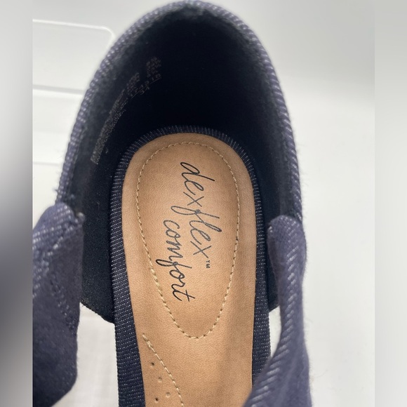 Dexflex Blue Denim Open Toe Wedge Sandals Size 8.5 NWT - Picture 2 of 6